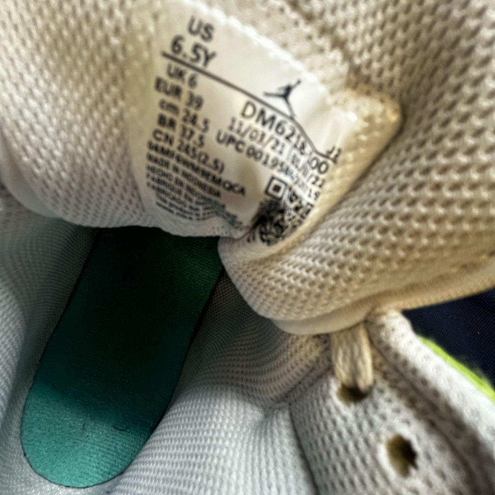 Air Jordan 1 Mid SE GS White Washed Teal Rush Pink - Picture 4 of 4